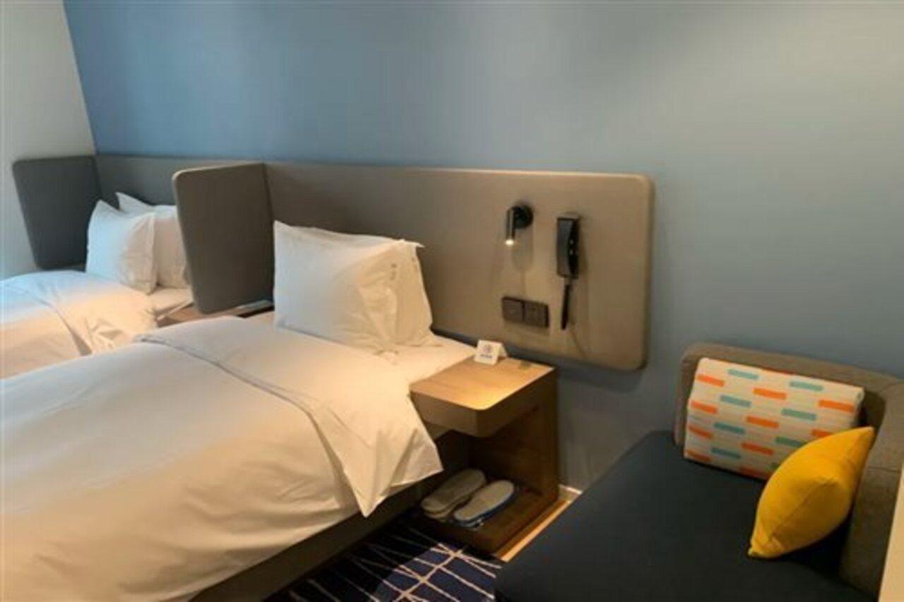 Holiday Inn Express Shanghai Baoyang By Ihg Exteriér fotografie